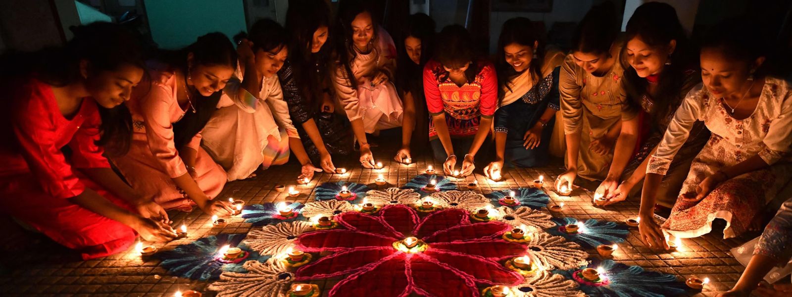 Hindus Worldwide Celebrate Deepavali